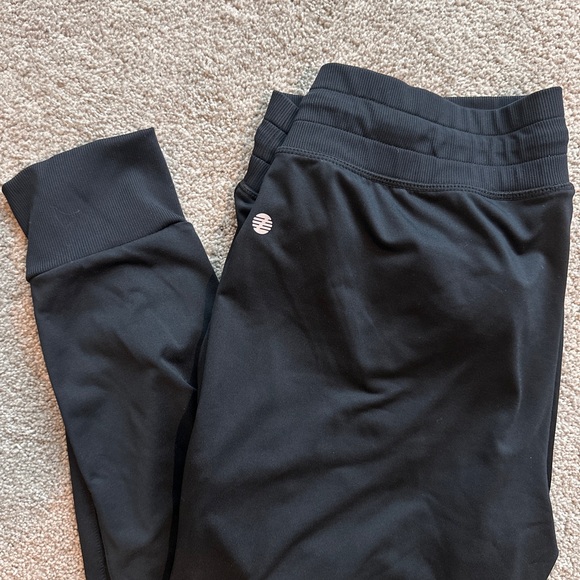 Z By Zella Nordstrom Black Daily Joggers Brushed Jersey Soft Knit, Large. EUC - Picture 4 of 5